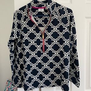 Crown and ivy pull over